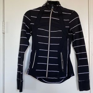 Lululemon Define Jacket size 4, mint condition